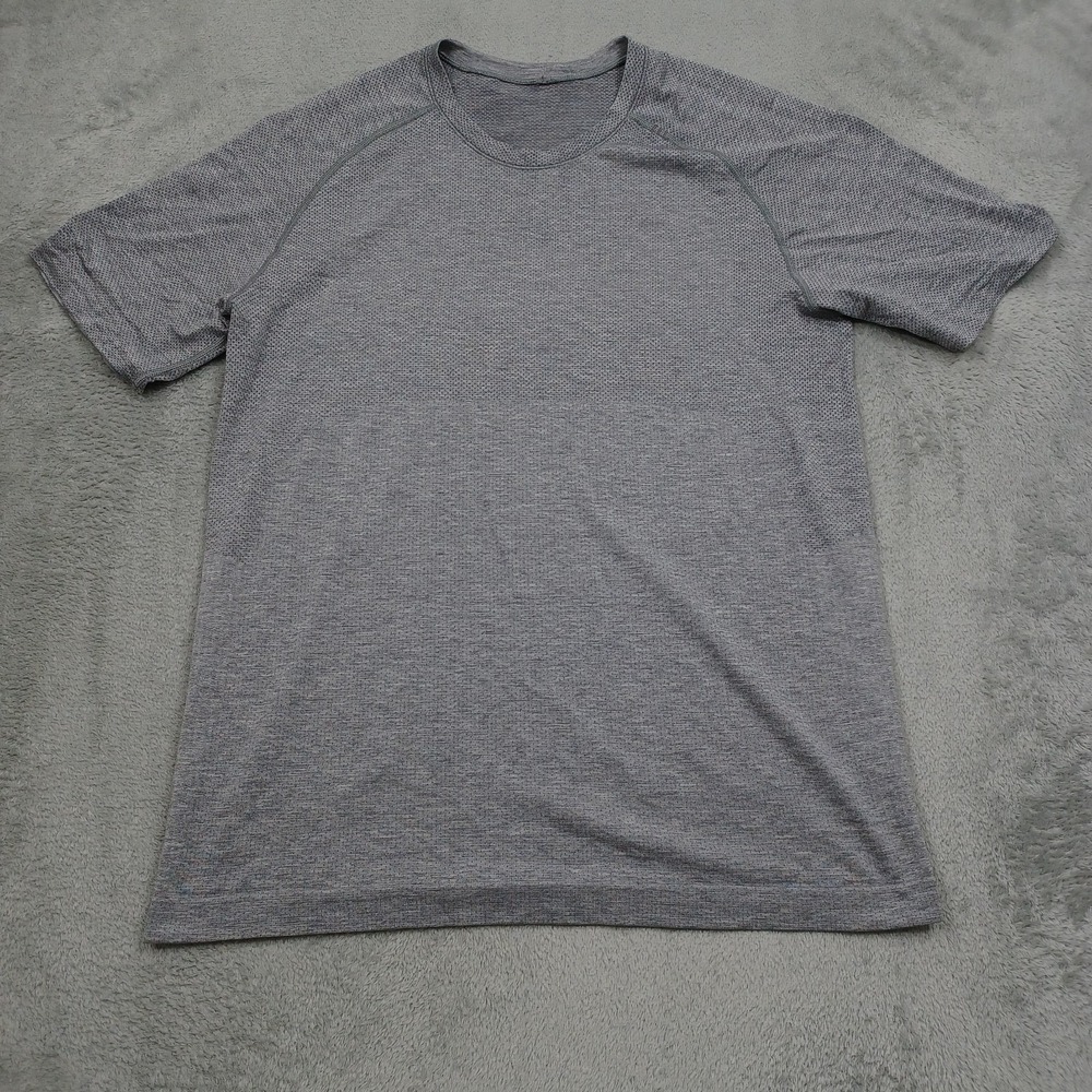 Lululemon Shirt Mens Small Gray Activewear Gym Training Short Sleeve